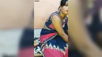 Bhabhi And Aunty Both Spreading Wide Open For Village Lover