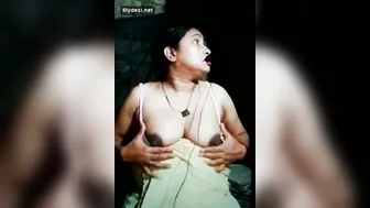 Village Aunty Stripping On Camera Showing Everything For Viewers