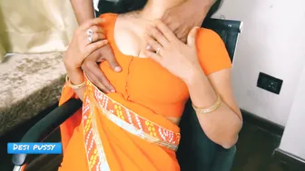 Horny Aunty Getting Drilled By Mechanic In His Workshop