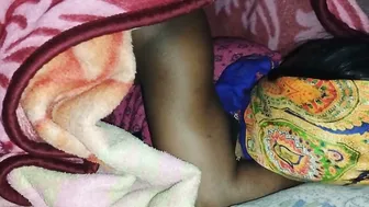Late Night Fun With Lonely Aunty In Her Bedroom Getting Wild