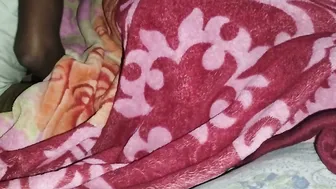 Late Night Fun With Lonely Aunty In Her Bedroom Getting Wild