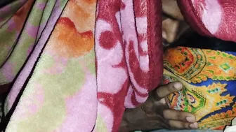 Late Night Fun With Lonely Aunty In Her Bedroom Getting Wild