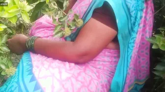 Indian Aunty Revealing Her Huge Natural Tits For The Camera Today