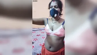 Village Bhabhi Getting Pounded Hard In Summer Heat Outdoors