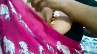 Saree Aunty Bouncing Her Huge Tits While Talking Dirty To Him
