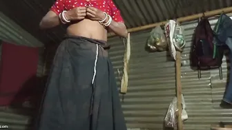 Fucking My Curvy Aunty Late Night Getting Her Mood Turned Romantic