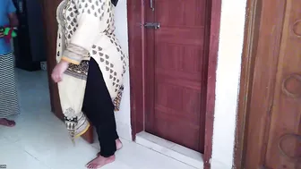 Bra Seller Fucking Horny Gujarati Housewife Inside Her Bedroom