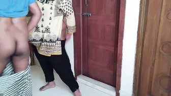 Bra Seller Fucking Horny Gujarati Housewife Inside Her Bedroom