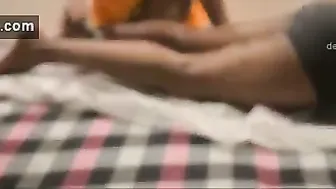 Massage Parlor Aunty Giving Extras To Her Regular Client Today