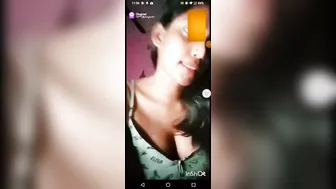 Tamil Married Woman Exposing Her Huge Soft Boobs For Stranger