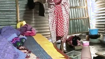 Catching Aunty Fresh From Shower Changing Clothes On Hidden Cam