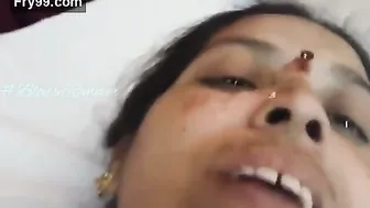 Married Aunty Spreading Her Legs Wide Showing Off Her Pussy