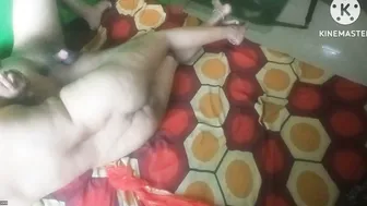 Desi Aunty Getting Fucked In Hotel Room Showing Her Big Ass