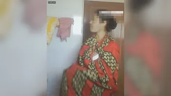 Mature Aunty Stripping Naked Before Her Hot Shower Session