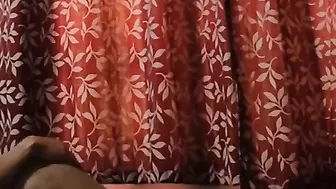 Married Aunty Giving Me Slow Handjob Until I Explode On Her