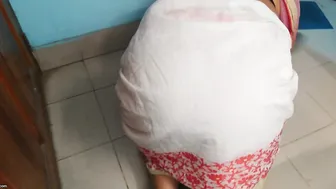 Tamil Aunty Getting Her Big Ass Fucked While Cleaning The Room