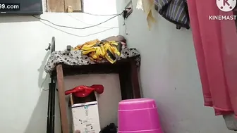 Desi Wife Changing Saree When Her Husband Walks In Horny