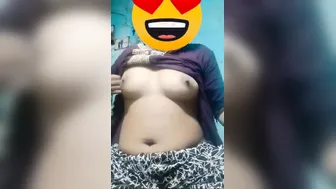 Married Bhabhi Exposing Her Fat Pussy And Massive Boobs To Me