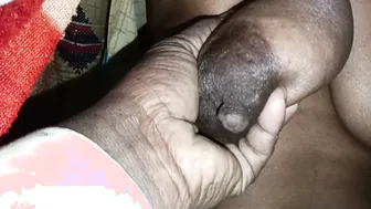 Horny Married Aunty Enjoying Threesome Outdoors In The Fields