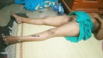 My Tamil Aunty Spreading Her Thick Pussy Lips Wide For Camera