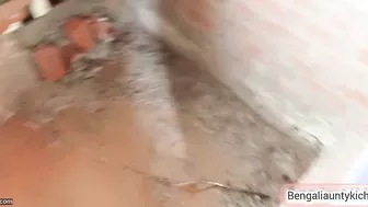 Spreading Her Legs Wide Drilling Aunty Late Night In Darkness