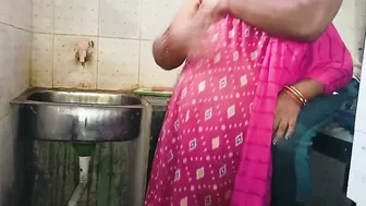 Sneaking Into Neighbor Aunty's Kitchen And Fucking Her There