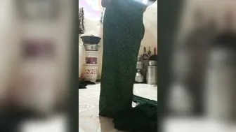 Village Aunty Changing Saree And Flashing Everything Naughty