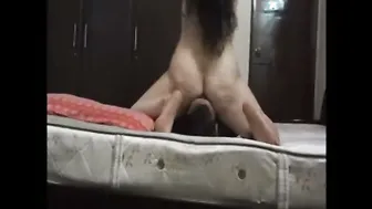 Hotel Room Quickie With Mature Aunty Moaning Loud On The Bed Sheets