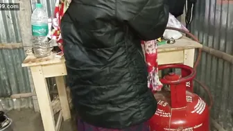 Making Aunty Smile Wide By Banging Her Rough In The Living Room