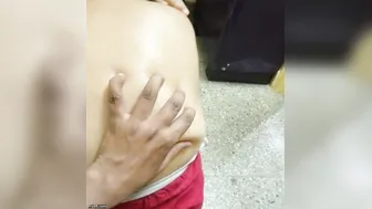 Massaging My Older GF Back Before We Fuck Tonight