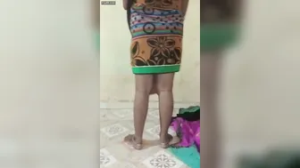 Indian Maid Aunty Showing Off Her Thick Ass Before Fucking