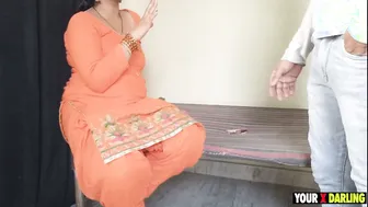 Divorced Aunty Letting Her Tenant Fuck Her Raw For Free Rent
