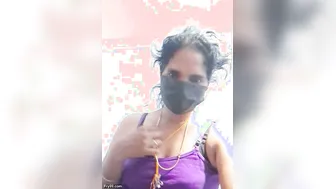Tamil Aunty Stripping Naked On Video Call Showing Everything