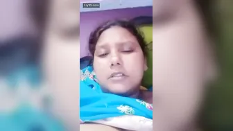 Curvy Aunty Getting Horny With Rolling Pin Teasing Herself