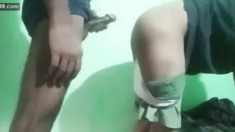 Tamil Aunty Taking It Deep In Her Ass Moaning Loud And Sweating