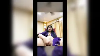 Horny Aunty Fingering Herself Thinking About The Neighbor