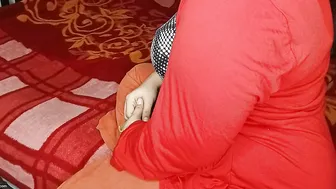 Desi Aunty Seducing Her Tenant For Afternoon Fucking Session