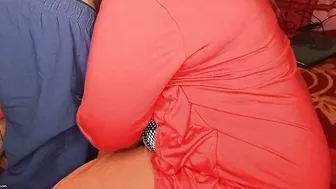 Desi Aunty Seducing Her Tenant For Afternoon Fucking Session