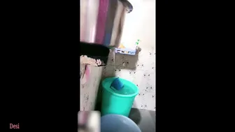 Desi Girl Moaning Dirty While Showing Off Her Wet Body Bathing