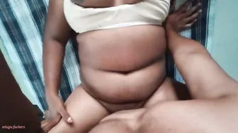 Horny Telugu Aunty Spreading Wide Getting Her Shaved Pussy Fucked