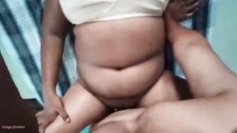 Horny Telugu Aunty Spreading Wide Getting Her Shaved Pussy Fucked