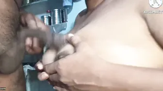 Married Telugu Aunty Seducing Gas Delivery Guy At Her Doorstep