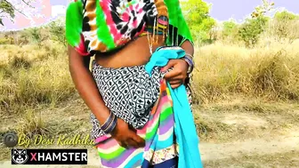 Desi Aunty Flaunting Her Thick Ass Outdoors In Hindi Talking