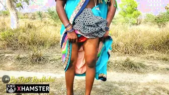 Desi Aunty Flaunting Her Thick Ass Outdoors In Hindi Talking