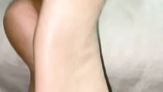 Slim Desi Aunty Getting Her Wet Pussy Pounded With Hindi Moans