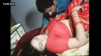 Experienced Married Aunty Riding Me All Night In Her Bedroom