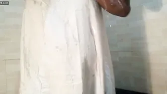 Catching My Curvy Aunt Bathing And Joining Her In The Shower