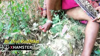 Village Aunty Showing Her Big Natural Ass And Tits Outdoors