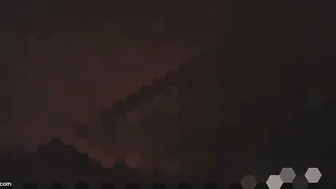 Village Bhabhi Taking It Deep In Her Ass Moaning Loud At Home