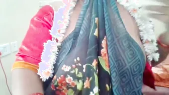 Saree Aunty Showing Big Boobs Getting Nipples Sucked Dirty Talk
